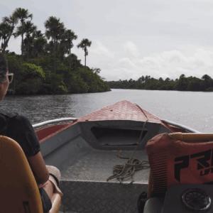Passeio de Lancha pelo Rio Prequiças
