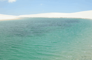 Leia mais sobre o artigo Lagoa Azul Lençóis Maranhenses: Paraíso escondido